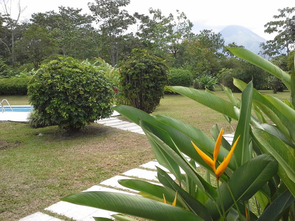 Hotel Tangara Arenal B&B La Fortuna Esterno foto